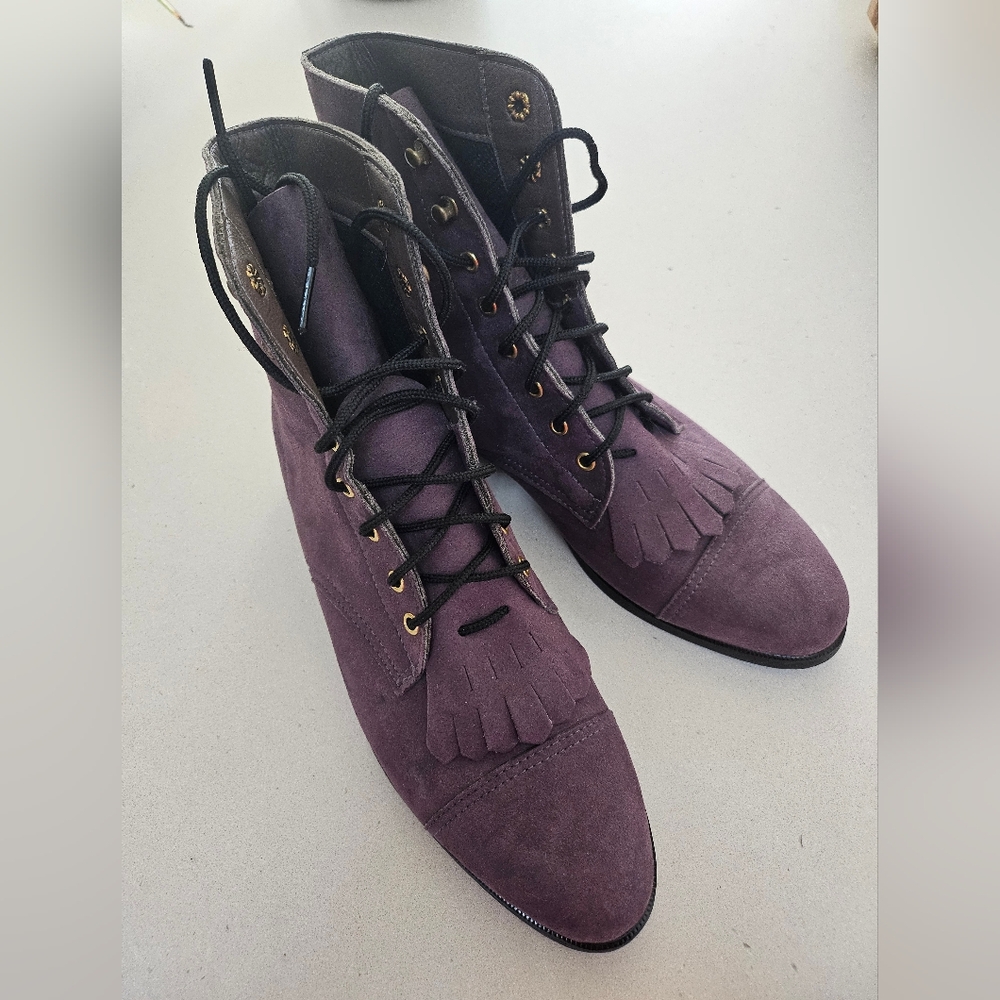 NICORA WOMENS 7.5 Vegan Suede Boots